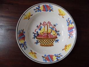 készítés helye és ideje: Hollóháza, 1915–1919, átmérője: 23,5 cm, gyarapodási száma: 265